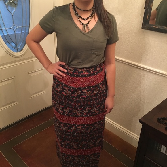 Meet your Posher, Lesley D. - Picture 3 of 4